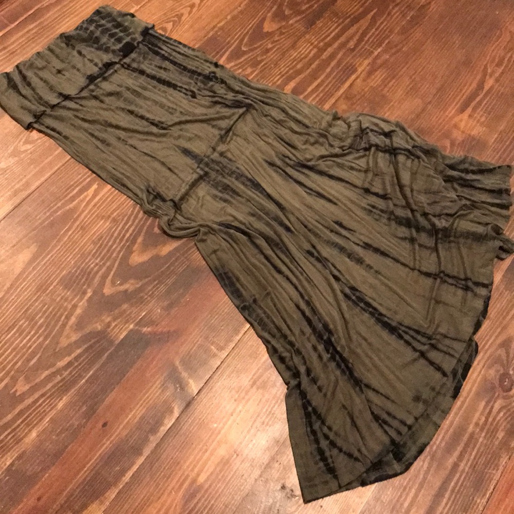 Green and black tie dye skirt